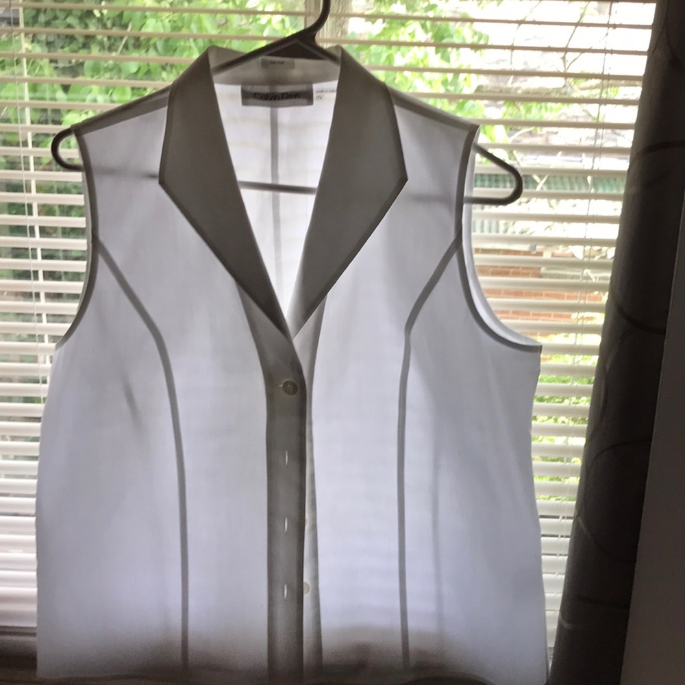 Calvin Klein’s shirt